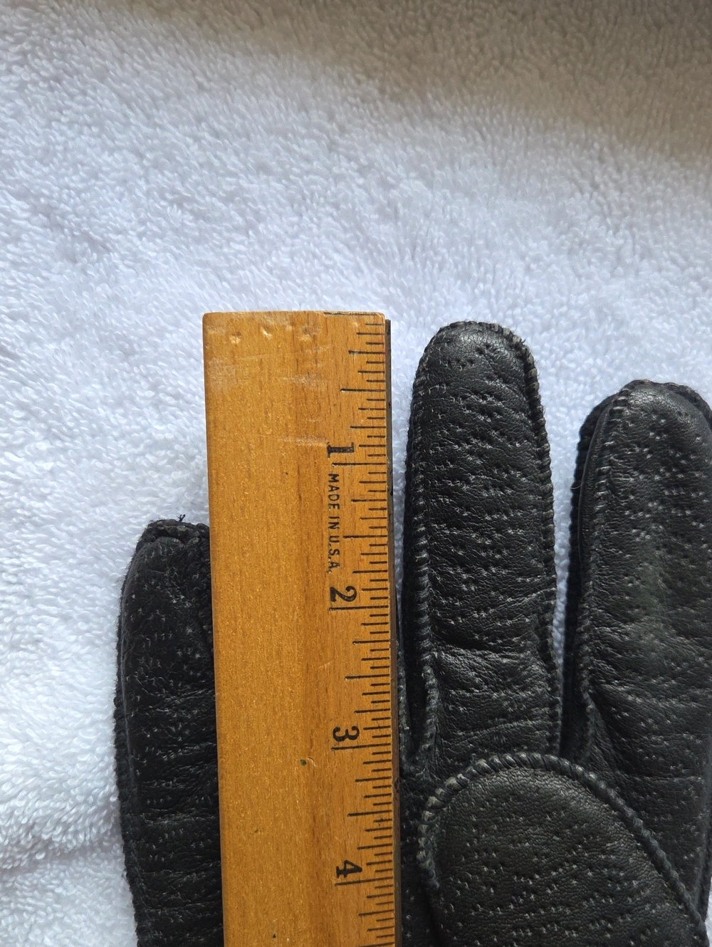 isotoner ...women or  Mens  Black Leather Gloves...unworn ..no Tags. - Picture 15 of 15